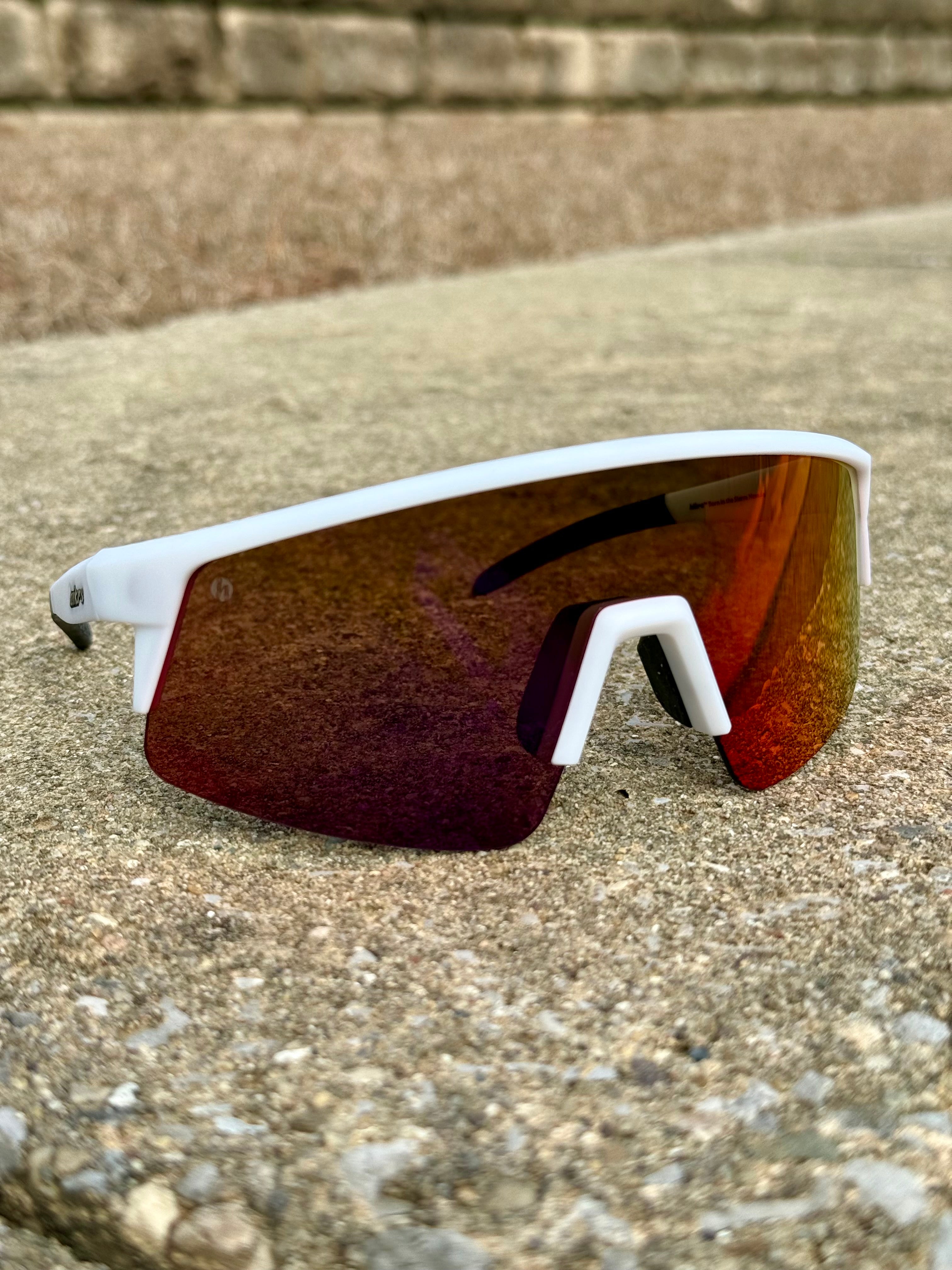 Downhill Trucker - Glacier White & Firefall Red