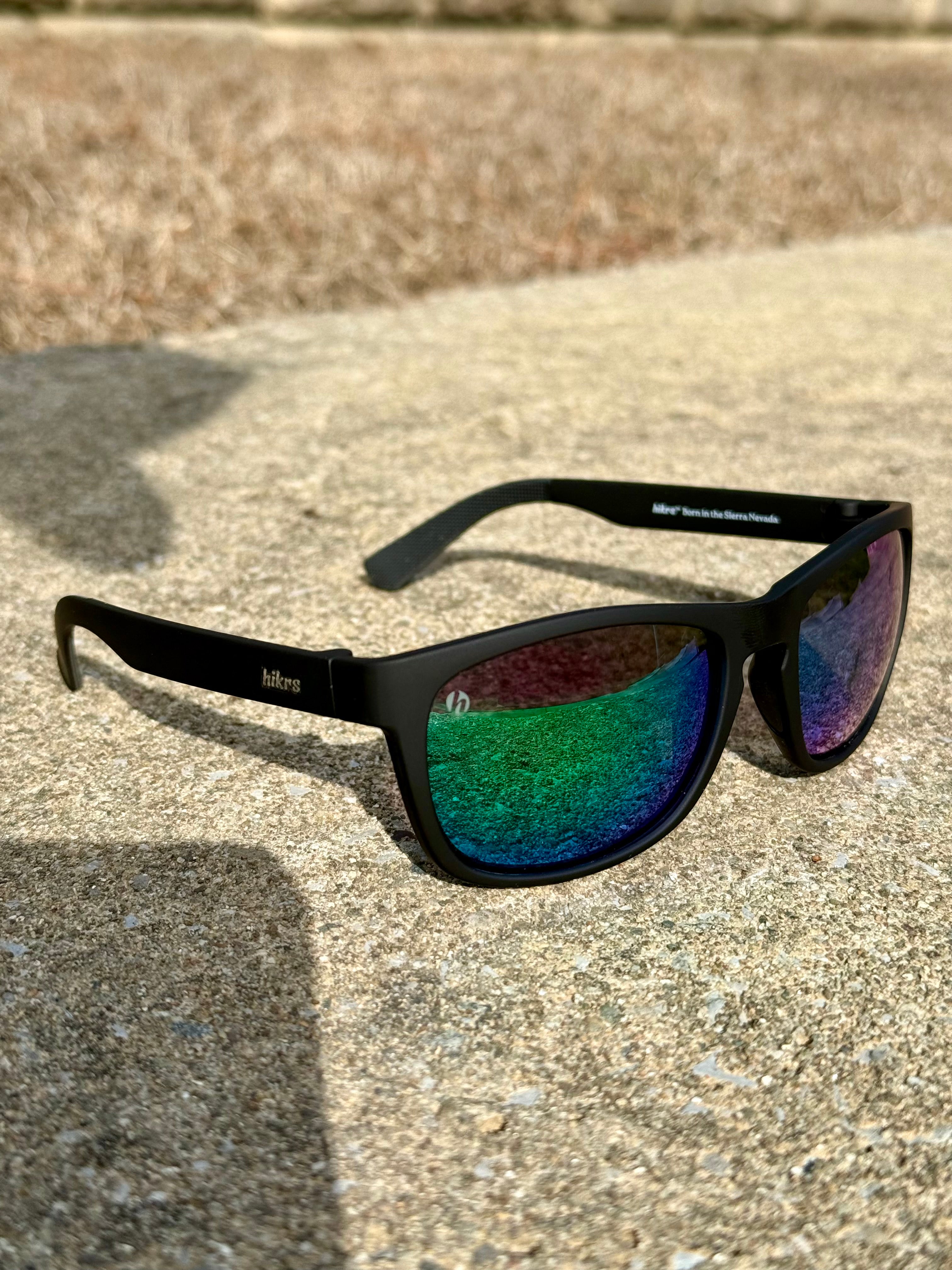 Canyon - Black Obsidian & Evergreen