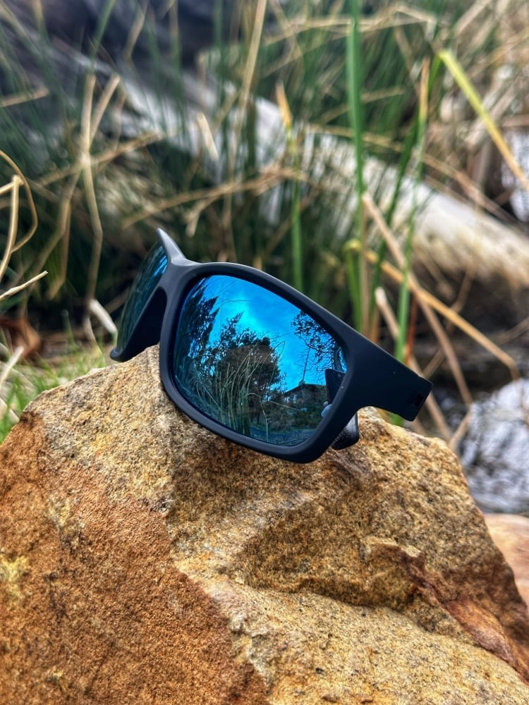 Ridge - Black Obsidian and Glacier Blue