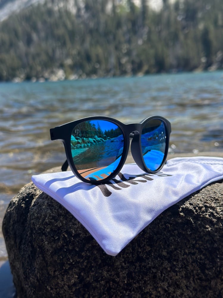 Yosemite - Black Obsidian & Glacier Blue