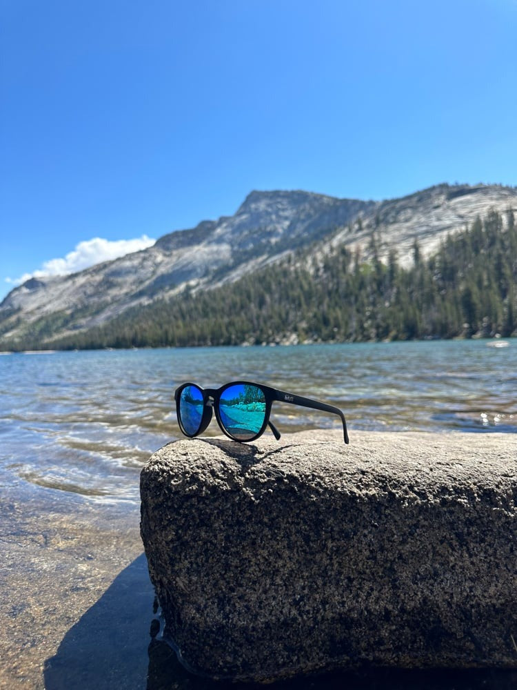 Yosemite - Black Obsidian & Glacier Blue